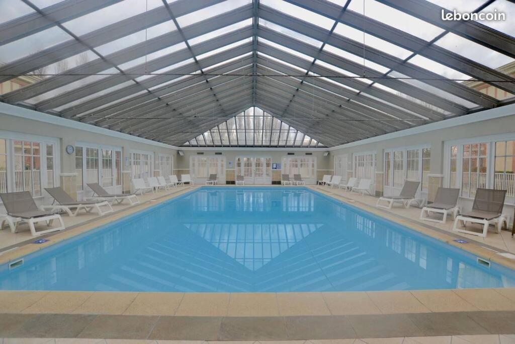 Appt 4 Pers-2 Chb-2 Sdb-Piscine-Linge Inclus-Literies Faites A L'Arrivee Inclus-Parking Apartment Le Touquet Exterior photo